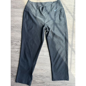 Nike Dri-FIT Black Capri Pants Size S - Women's